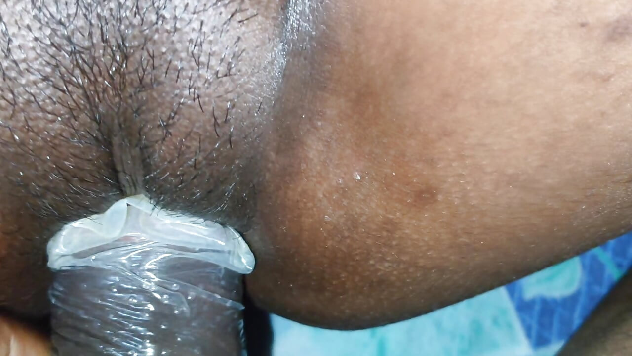 Video sex của chị kế Ấn Độ và anh trai kế