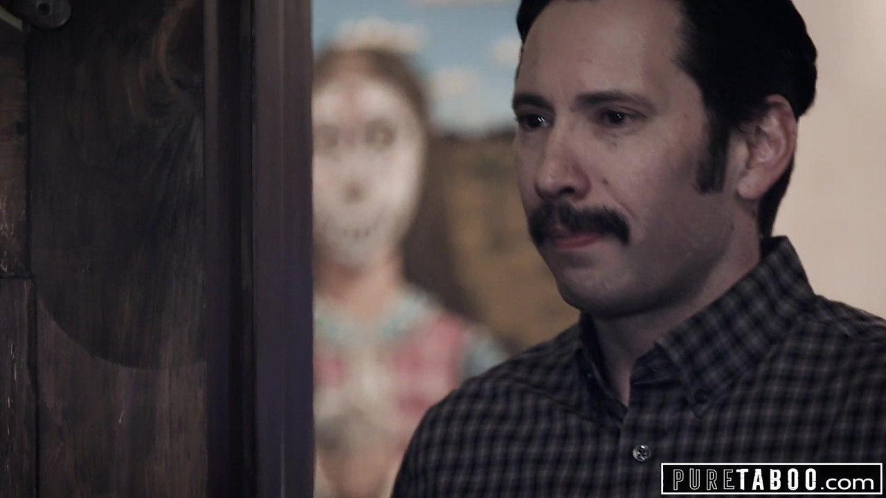 欲求不満のカップルはベビーシッターとセックスしたい