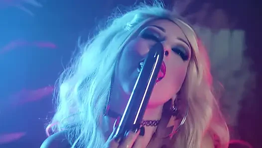 108 Minutes of Horny Sluts - Visions: Luna Luxxx - Full All-girl Movie