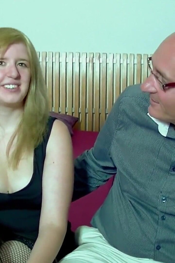 Young whore gets fucked like a real porn star