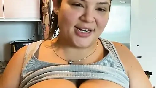 Live Stream with Dani Valentina