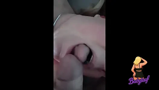 MILf 60-jährige stiefmutter lutscht schwanz und schluckt sperma