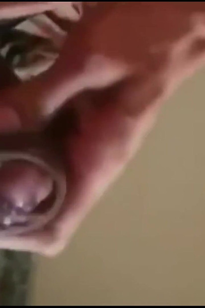 Pilihan pancutan mani besar dari zakar besar saya