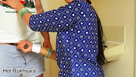 desi indian girlfriend came to her friends wedding and she fucked in standing and doggystyle position by stranger guest