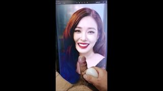 SNSD Tiffany Young, hommage au sperme