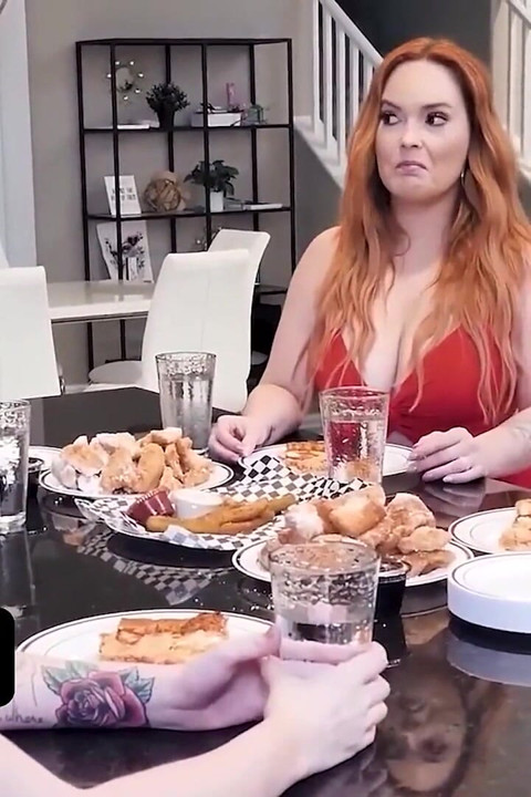 Thick Redhead Lauren Phillips, Summer Hart & Aria Carson in Wild Group Fuck