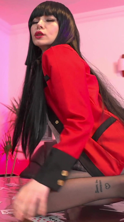 Yumeko Jabami complace su culo y se ensucia de esperma - Karneli Bandi