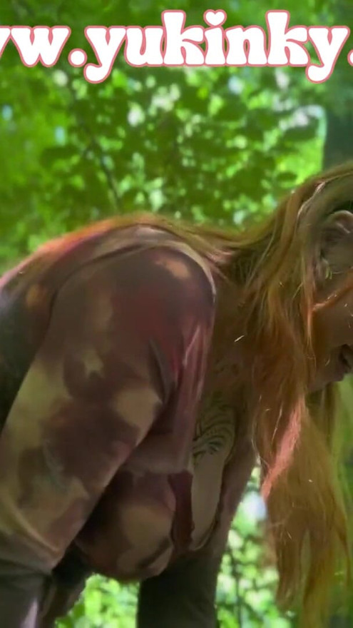 I got caught in the process of fucking this redhead - amateur french exhib poilue JOI soft dom se dildo dans la forêt | Clip 1