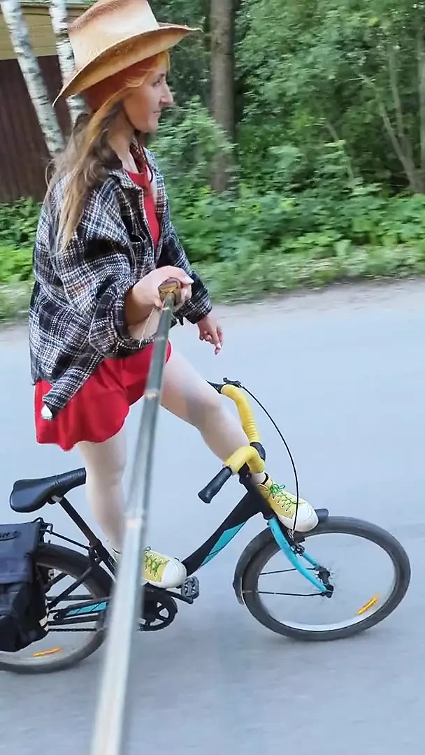 Marta_fun_yoga video