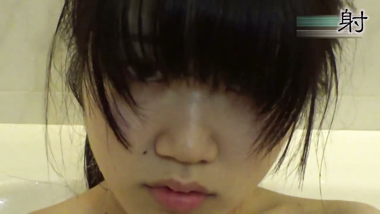 สาวเอเชียเงียน 0356