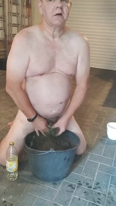 Hole in the ground Fucker Oldotto60