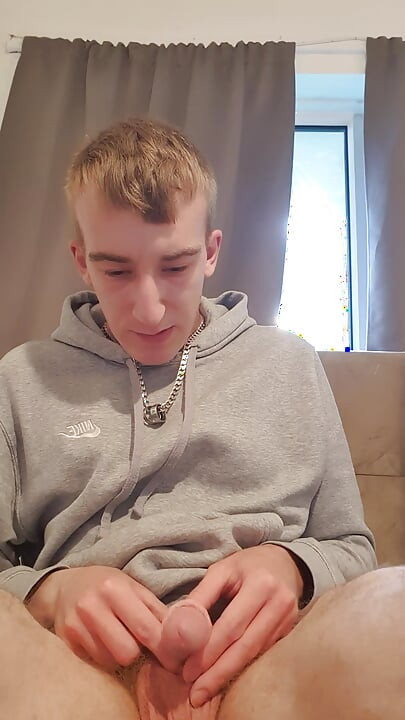 Skinny lad pulls back skin and shows bellend