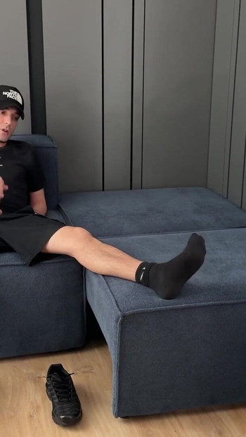 Unforgettable moment from "Guy jerked off and CUM in Nike Air Max Plus"