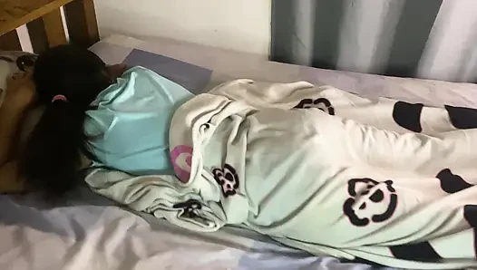 My best friend's boyfriend enters the room, seduces me and we end up fucking