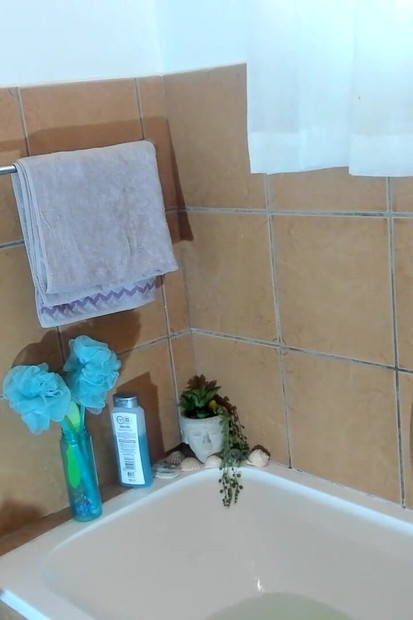 Nagyseggű fekete fürdik