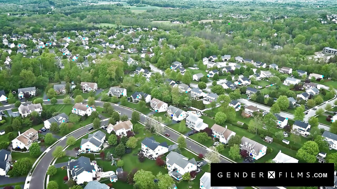 GENDERX FILMS - La trans Kasey Kei y la caliente Lana Smalls comparten sexo romántico y apasionado con una conexión profunda