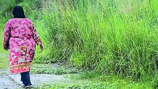 Big Ass Hot Beautiful Muslim Girl Sex Vlog in Jungle Resort