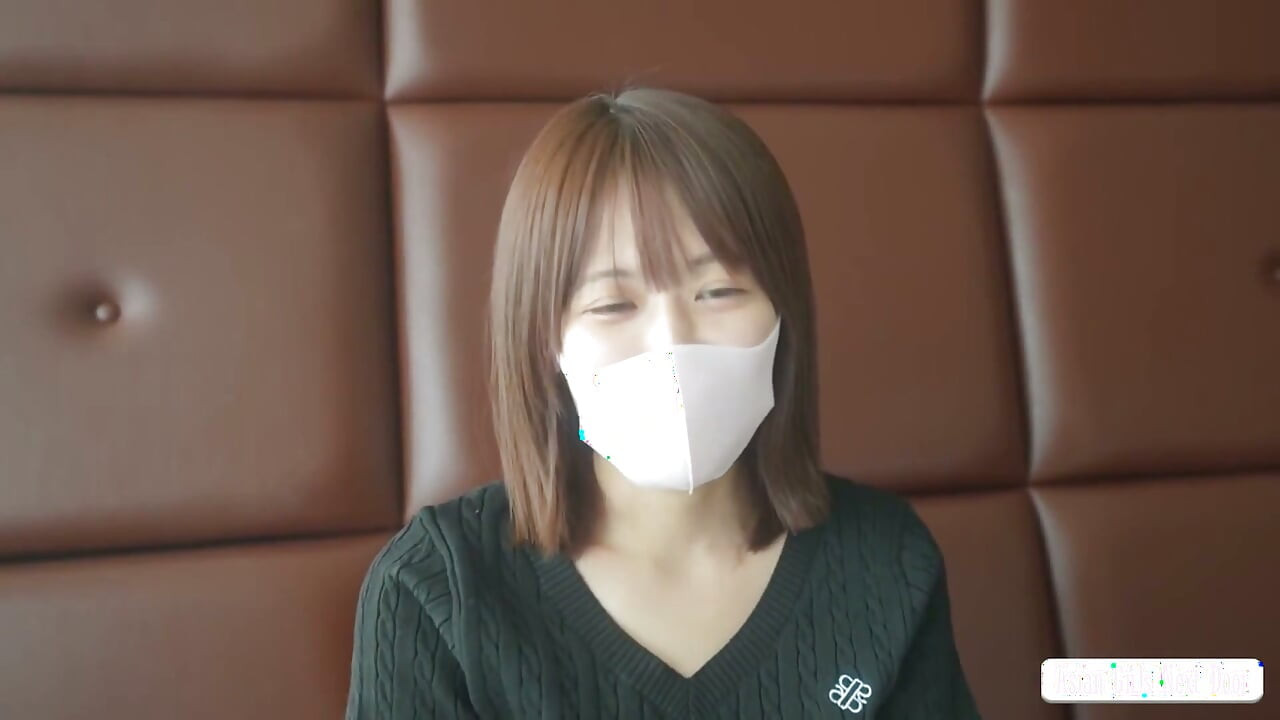 Natural Beauty's Tearful Decision Ends in a No-turning-back Private Encounter Caught on Camera 1st