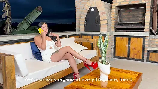 Waktunya makanan penutup!! Tante semok latina lagi asik muasin memek sempitnya pakai kontol raksasa pria kulit hitam