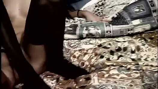 Kızıl saçlı sürtük anal seksi seviyor - dvd