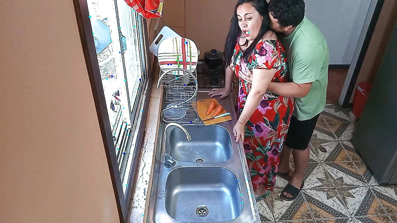 Stepmom Fucked Hard in the Kitchen with Big Ass and Soft Tits Real Amateur, Until She Came