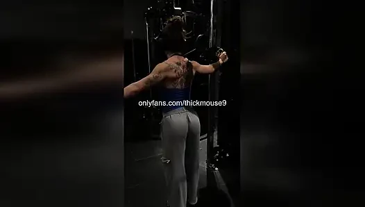 OMG! ОНА СЛИТА В СЕТЬ СВОЮ КИСКУ ВЖИВУЮ - ТЫ НЕ ПОВЕРИШЬ!