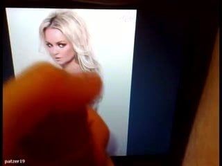 Jennifer Ellison Laptop Cum Tribute (Photoshoot Slideshow)