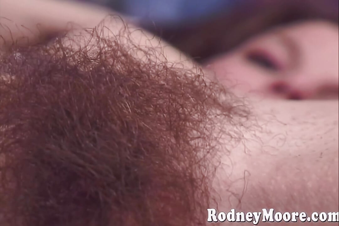 Gorgeous 90's Vintage Hairy Girl Solo Nina Asstin