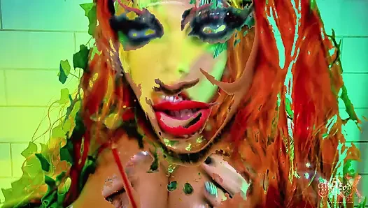 Ivy's Kiss Bloom of Ruin