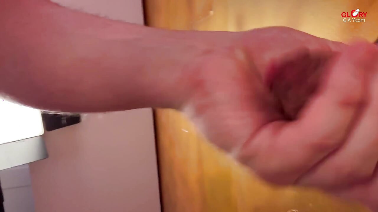 Gold Gloryhole - I Just Wanted to Suck Him Slow… Then the Real Shock Came