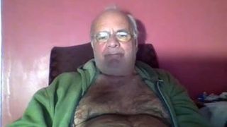 Abuelo golpe en webcam