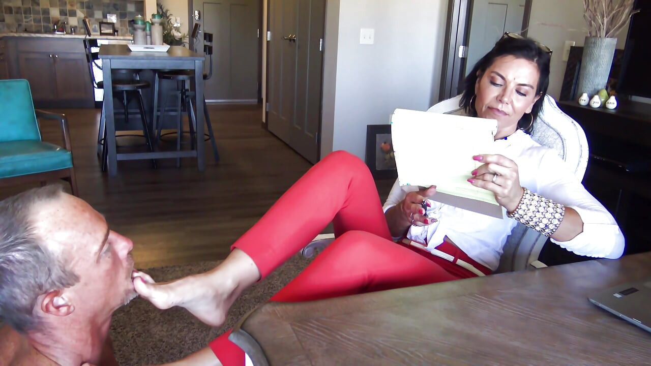 Office Foot Bitch!