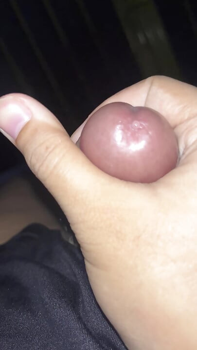 Look at this young man's big cock is so delicious and cum is so much teasing