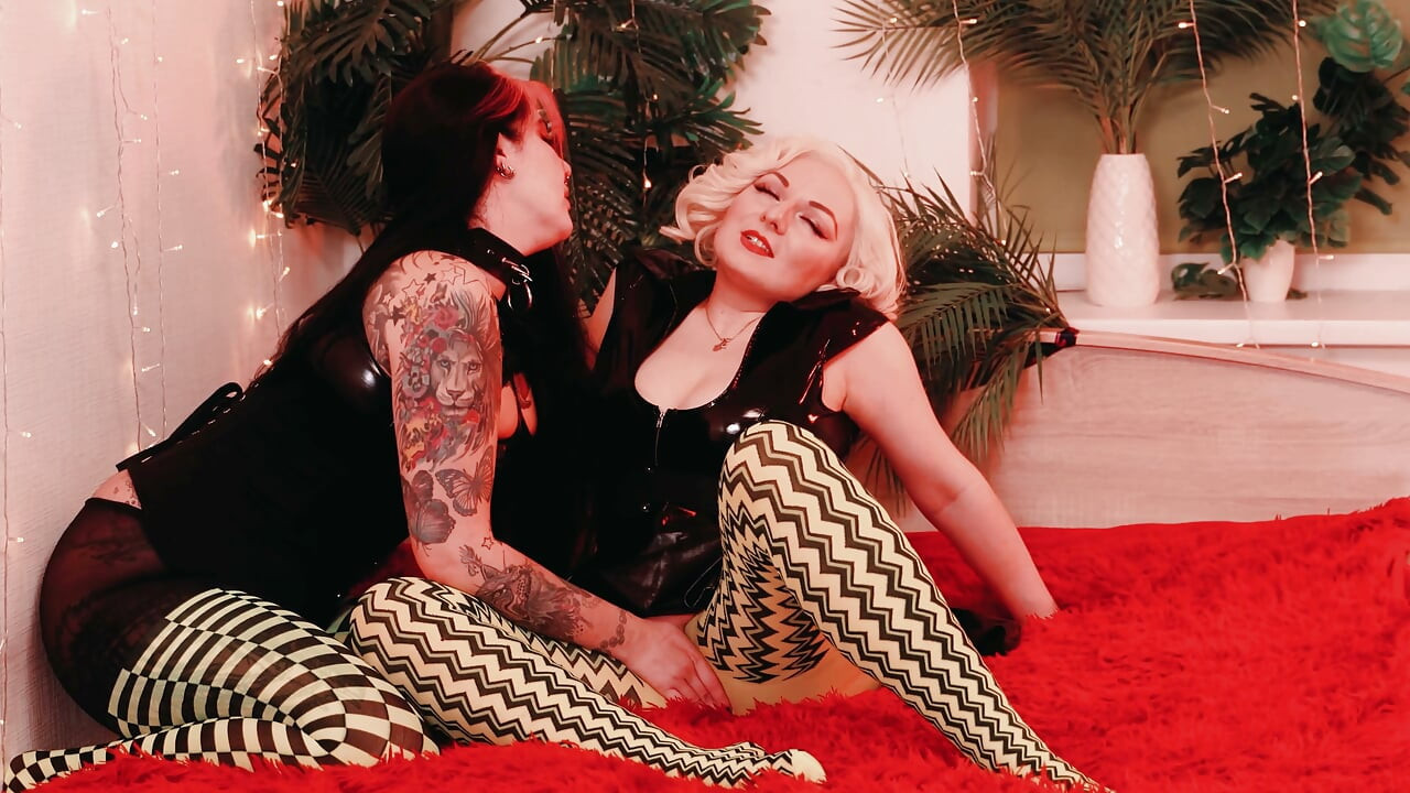 Curvy Lesbian Fetish Play - Blonde and Brunette Worship, Finger & Fuck in Full Fetish Gear