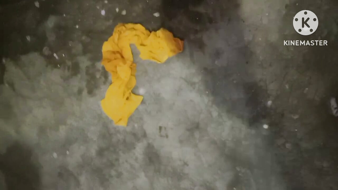 Stiefmoeder toont haar enorme kont en krijgt ruige fu