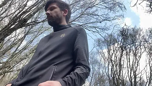 Açık havada orta yaşlı seksi kadın anal bölüm 2