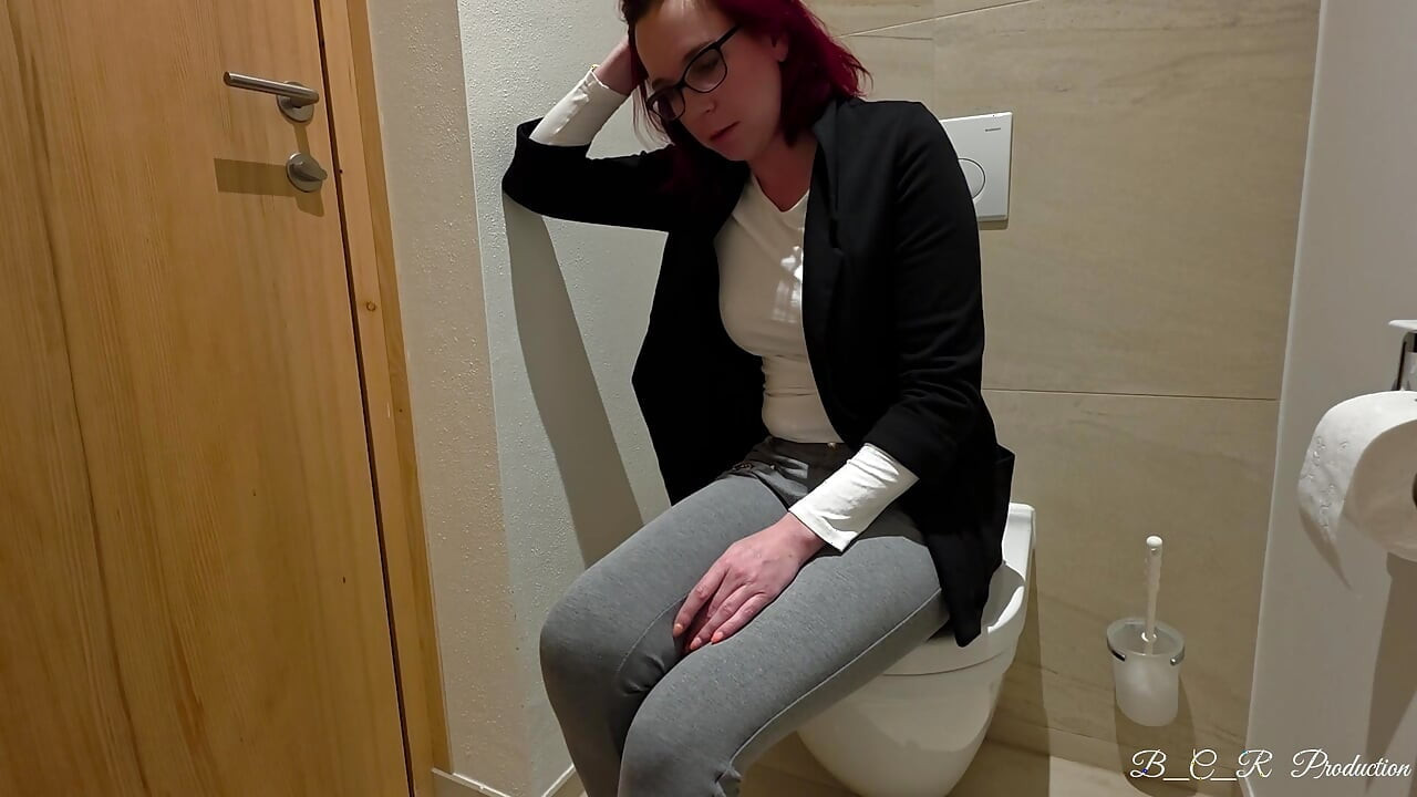 My boss just won't stop flirting... Nobody should see what happens in the office toilet