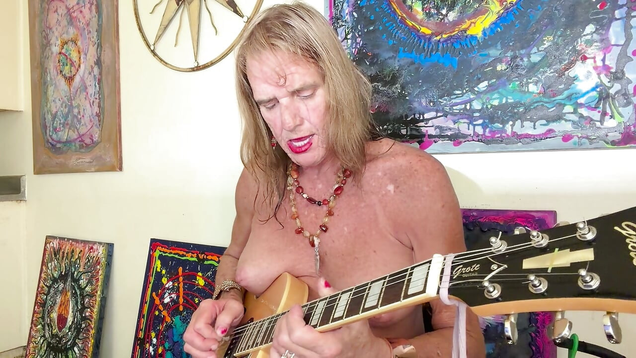 Liz guitars 1