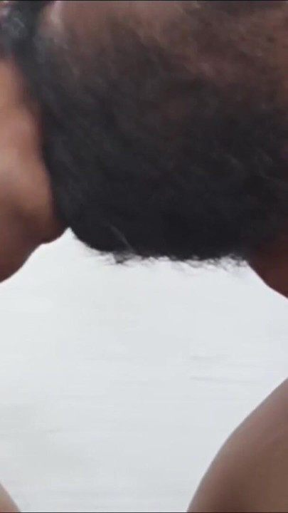 Liplock kisss | Clip 1
