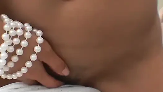 Nackte Asiatin Zu Einem Amateur-fick Mit Großem Weißem Schwanz Verführt