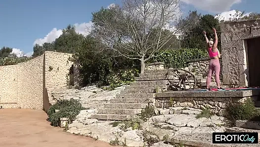 Outdoor Exercise Ball Gangbang with Dripping Creampie Overload