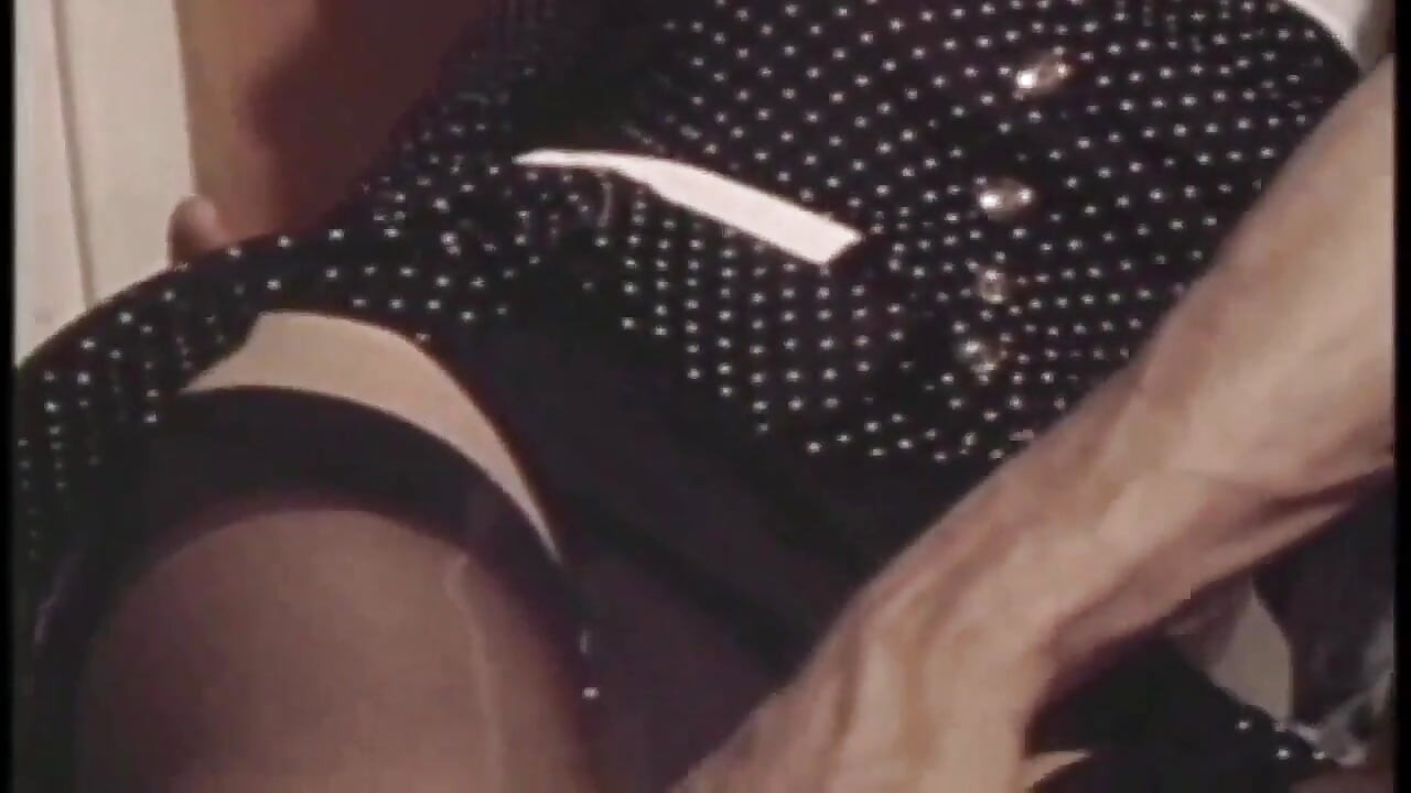 A vintage szexi nagy mellek imádják a faszt, a nagy fasz szopása imádja a puncit