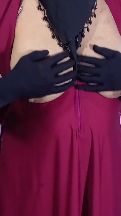 Horny Egyptian Stepmom Fucks Her 18 Years Old Stepson | Clip 1