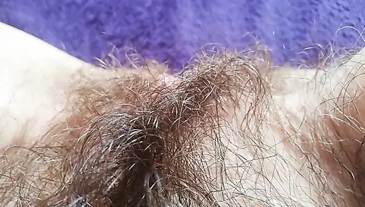 Extreme nahaufnahme großer kitzler-orgasmus, intensive klitoris-stimulation