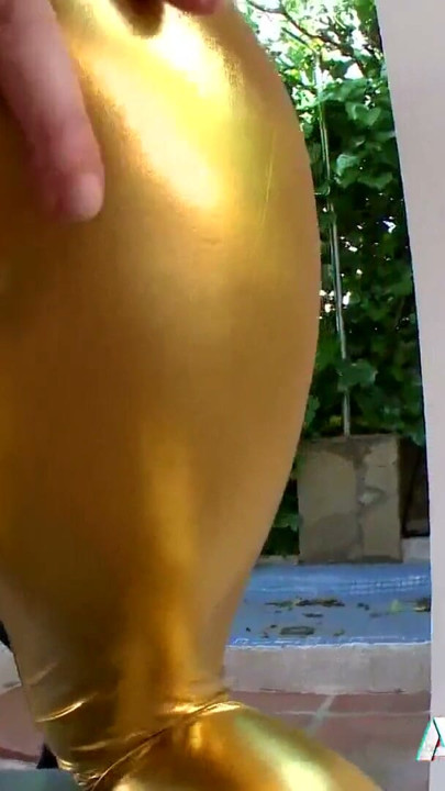 Hình xăm tóc vàng trong spandex leggings nicky wayne fucked | Đoạn video ngắn 1