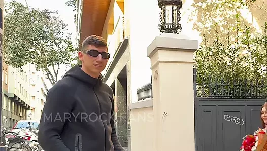 Cuban porn video – I’ve decided to have my first threesome ever with my BBC husband and our security guard
