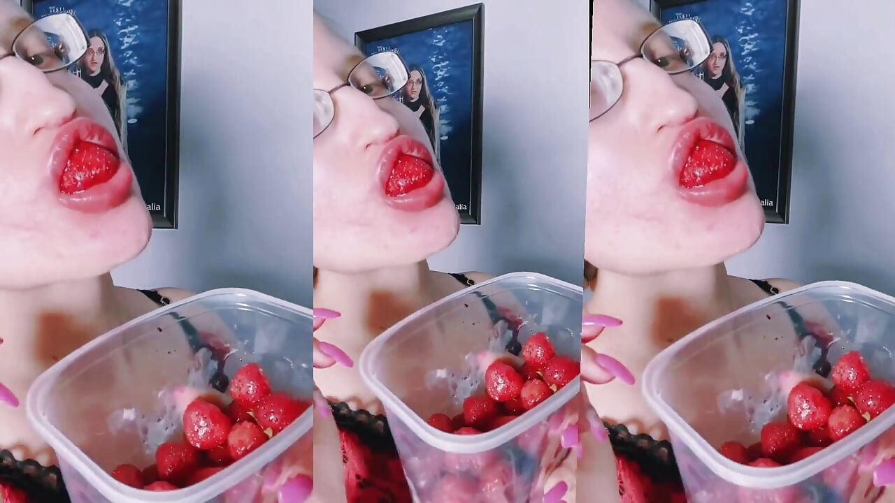 Поедание клубники ASMR - Асмр, очки для глаз, Gianess, губная помада, большие губы, тесто, пища, фетиш на лице, длинные ногти
