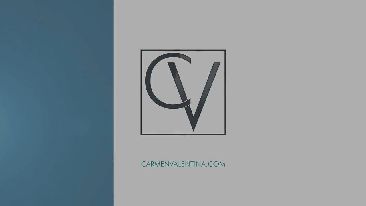 Maria Jade et Carmen Valentina, salope blondes, sucent une bite !