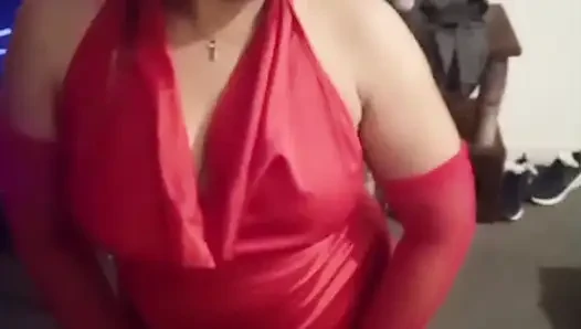 Lexy леденет одну