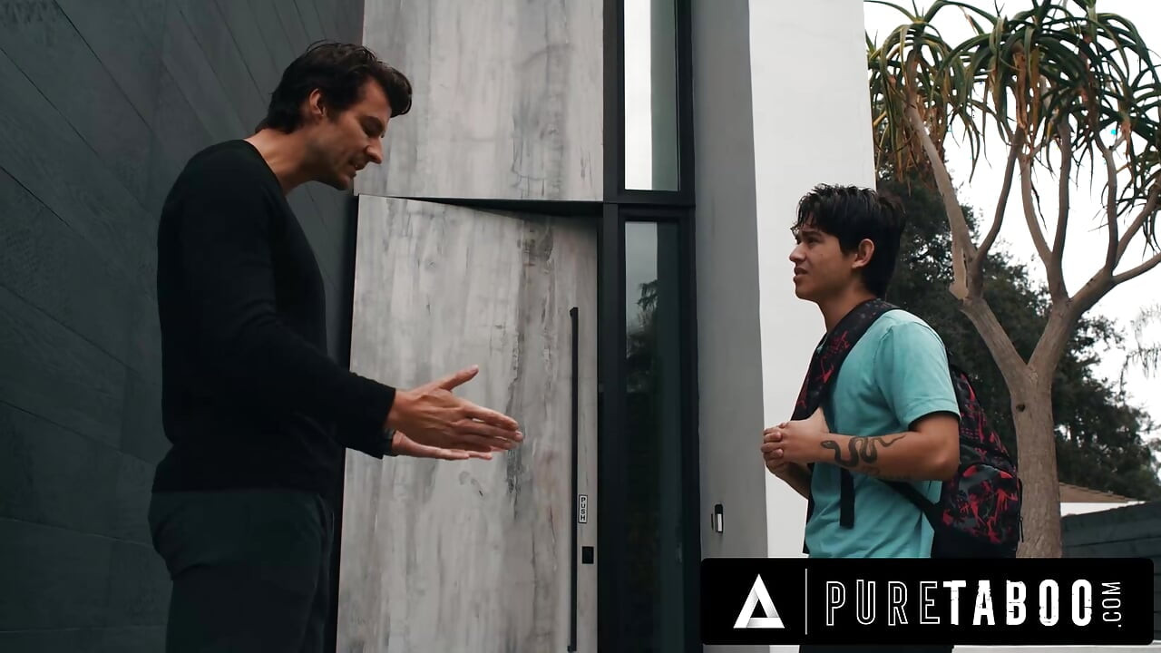 PURE TABOO صبي مدمر يكتشف علاقة صديقته لانا سمولز مع زوج والدته المتسلطة
